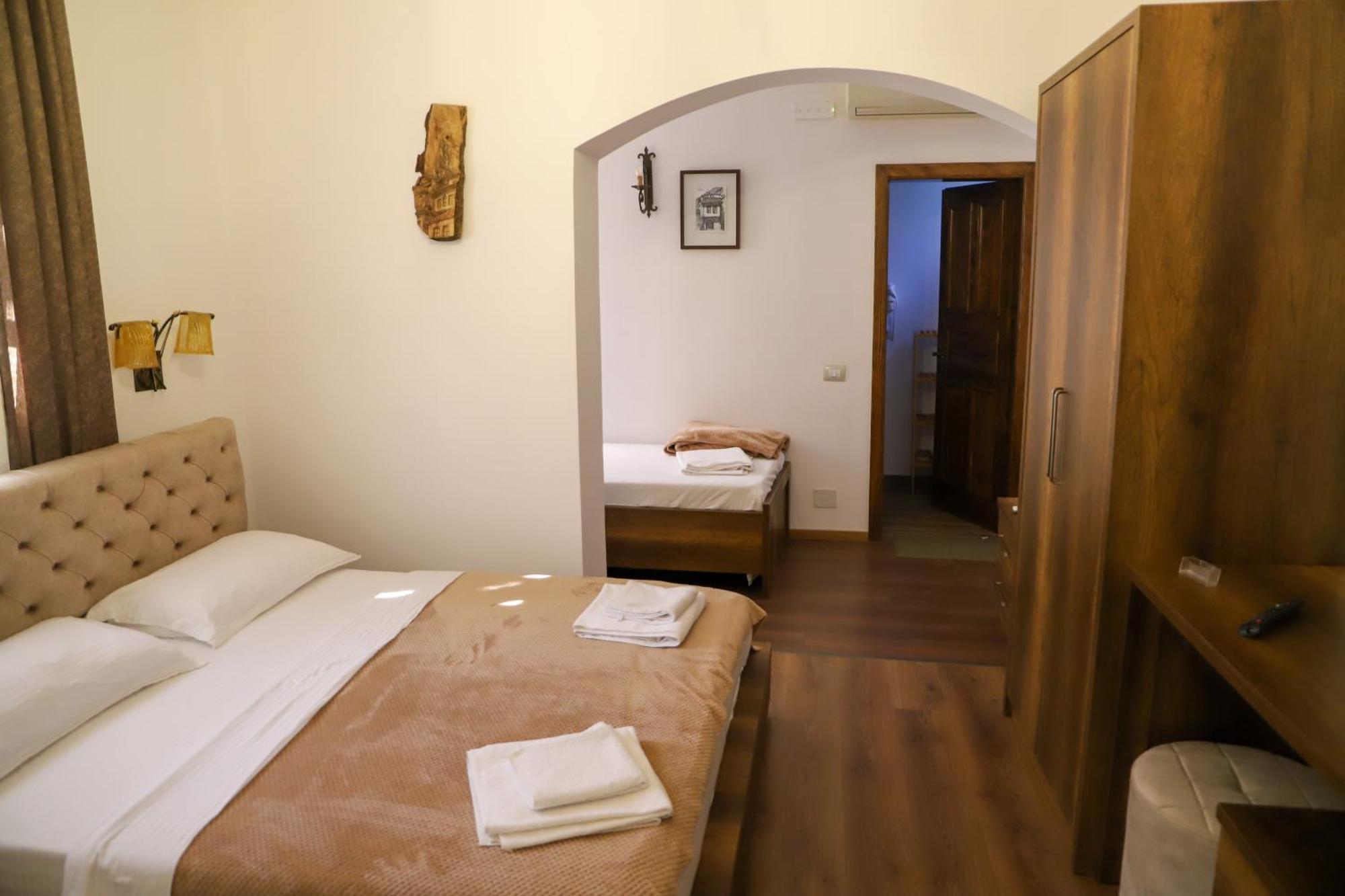 Dd Villa Berat Exterior foto