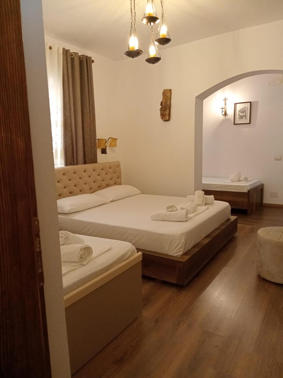 Dd Villa Berat Exterior foto